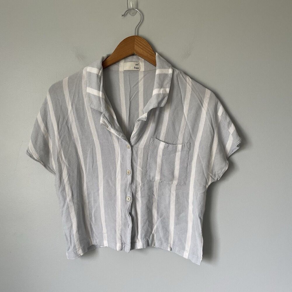 Wilfred Free Button Up Crop Blouse Top Light Blue White Stripes Size Small